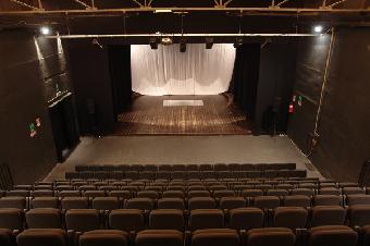 Scusi, posso esistere?