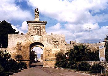 Colonna e Chiesa Matrice