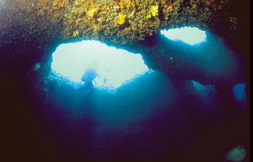 Grotta sottomarina