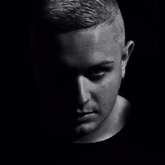 Arriva Gianni Sabato